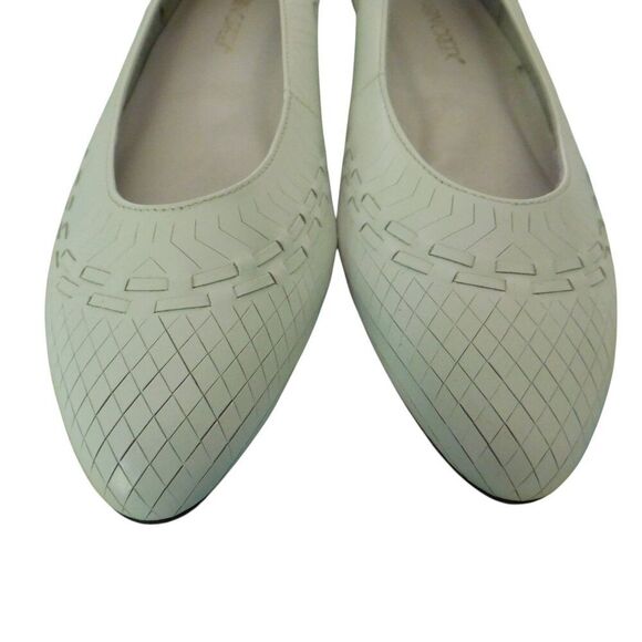 NEW Cabin Creek Carly Shoes White Woven Leather Slip-On Loafers Sz 9 Flats - Picture 4 of 7